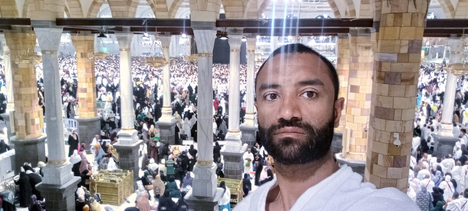 لحظات من رحلة عمرة مع وائل فريد