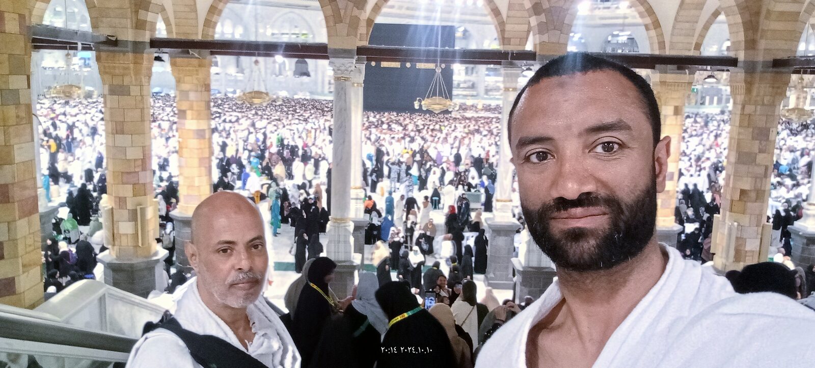 لحظات من رحلة عمرة مع وائل فريد