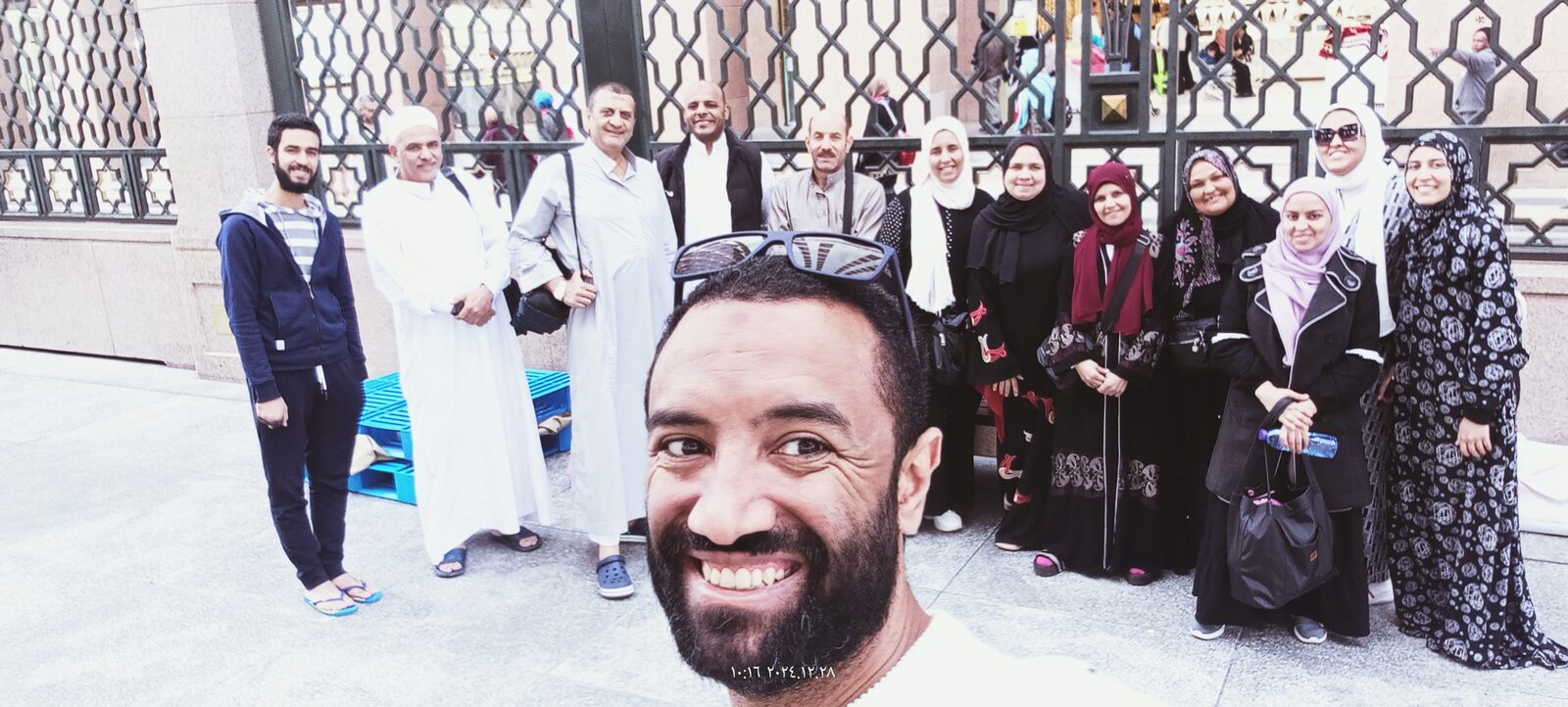 لحظات من رحلة عمرة مع وائل فريد