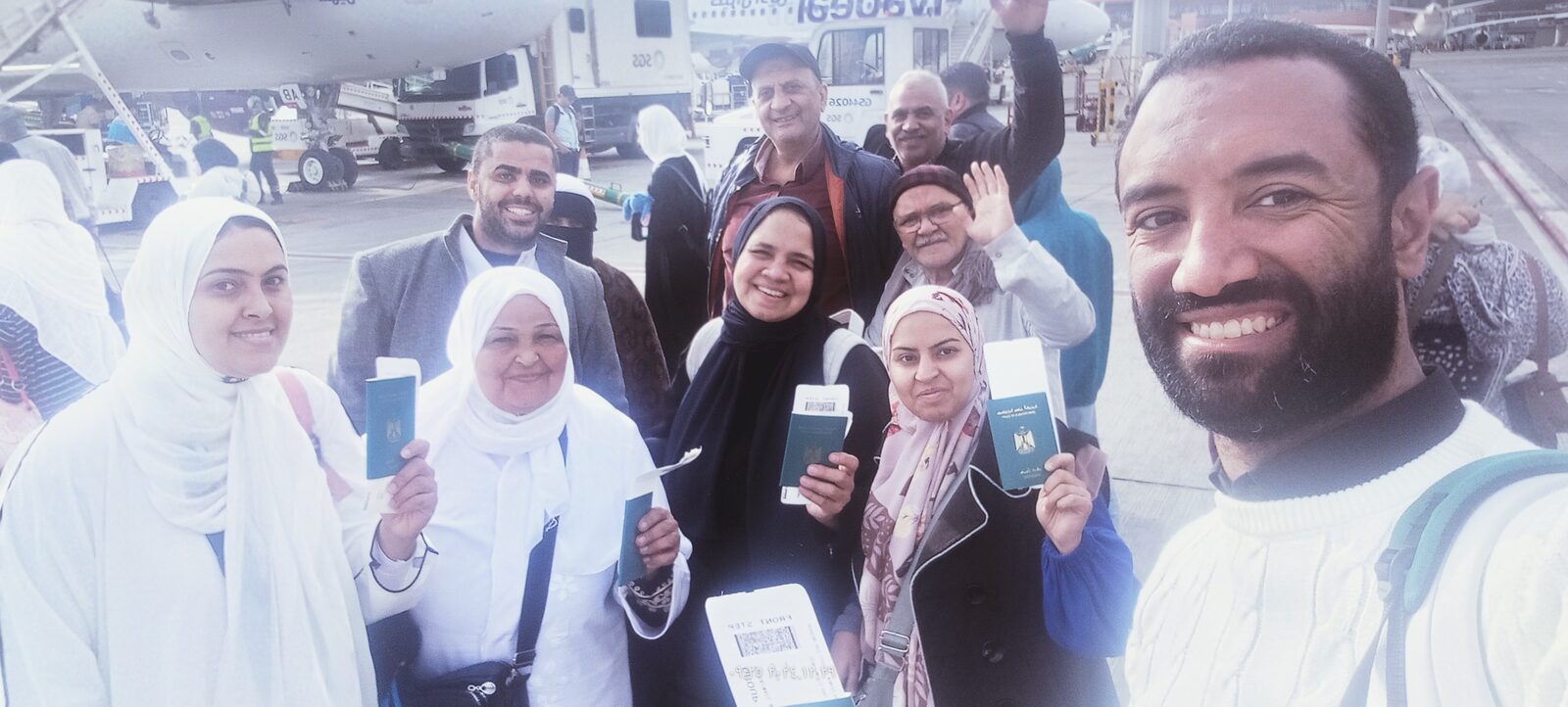 لحظات من رحلة عمرة مع وائل فريد