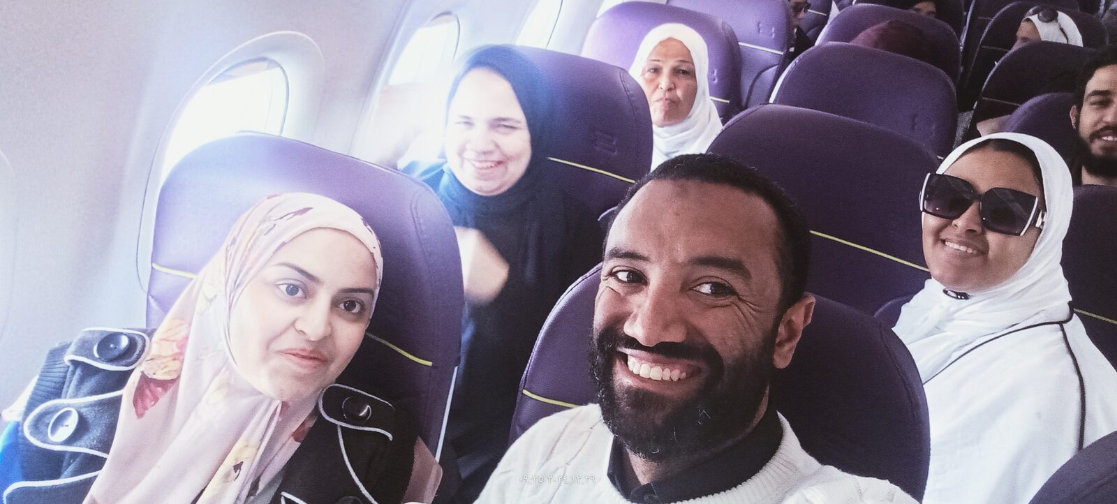 لحظات من رحلة عمرة مع وائل فريد