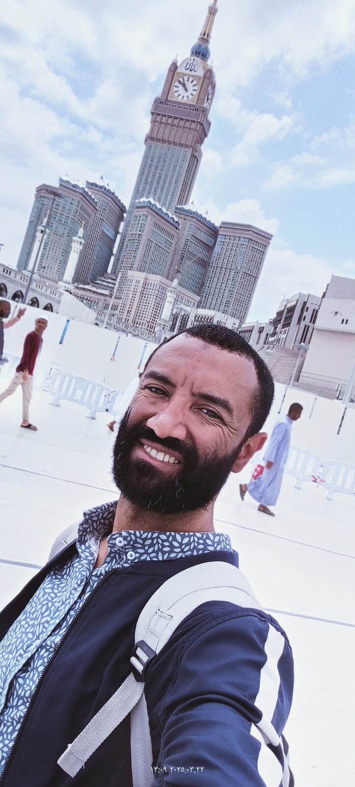 لحظات من رحلة عمرة مع وائل فريد